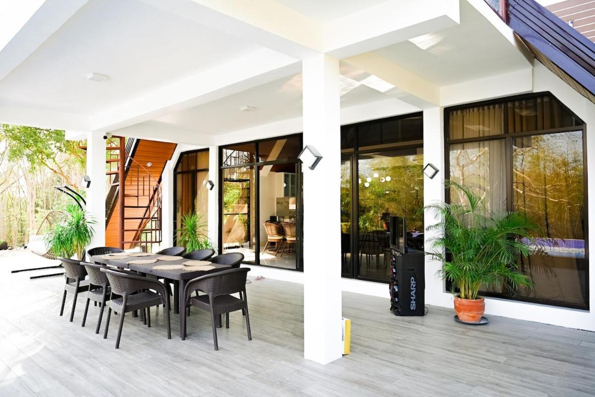 Redwood Cabin Bolinao Exterior foto