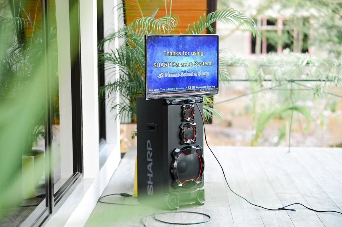 Redwood Cabin Bolinao Exterior foto